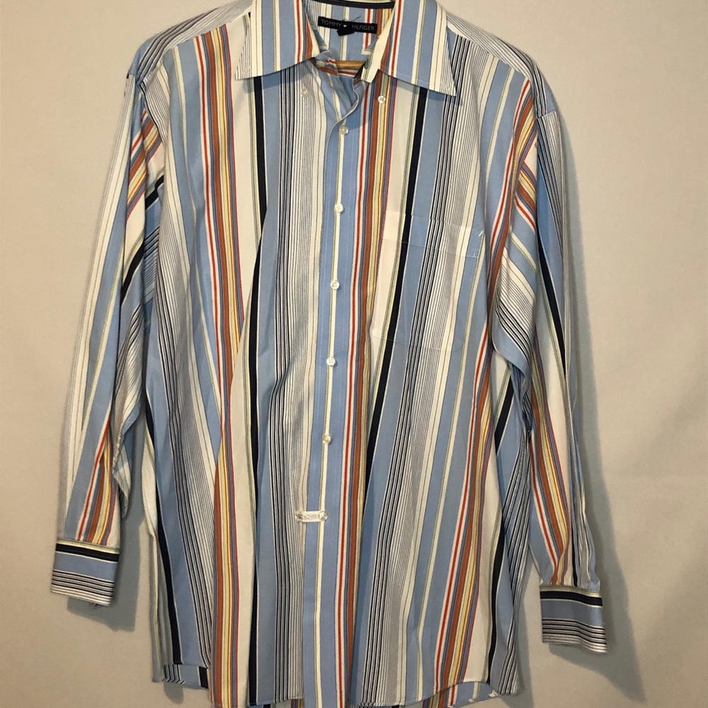 Tommy Hilfiger Button Down In Excellent Condition
